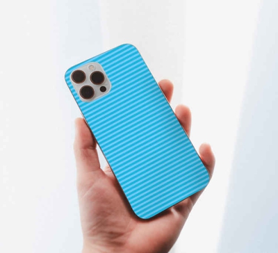 stickers iphone de couleur bleu clair avec des rayures
