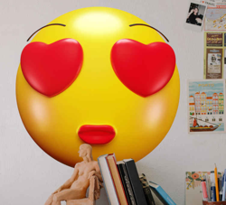 Sticker Mural Personalisé Emoji avec rouge à lèvres precio