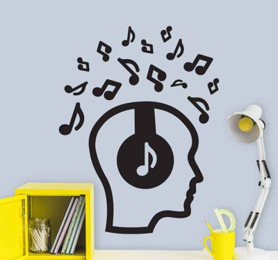Autocollant DJ La tête pleine de musique