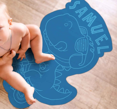 tapis vinyl personnalise Super dinosaure sur un vélo