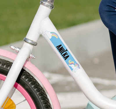 Autocollant d'illustration de vélo de licorne personnalisable