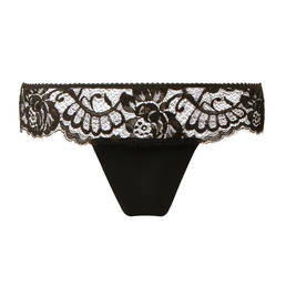 PRELUDE string en dentelle Marlene