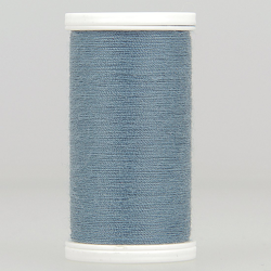 Bobine de fil polyester recyclé MT bleu gris en oferta
