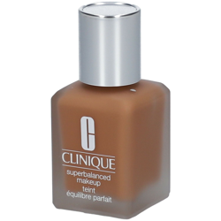 Clinique Superbalanced™ Make-Up WN 114 Golden en oferta