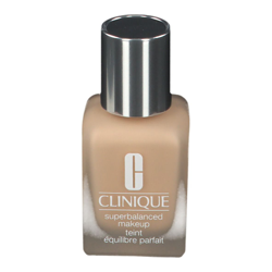 Clinique Superbalanced™ Make-Up WN 13 Cream en oferta