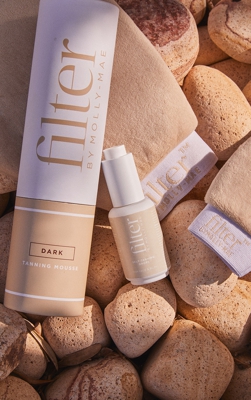 Molly Mae - Gant applicateur & mousse autobronzante Filter - Dark, Marron Clair