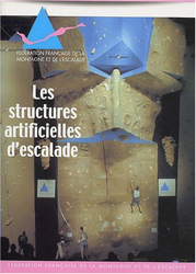 Les structures artificielles d'escalade características