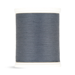 Bobine fil 500 m 100% polyester gris foncé en oferta