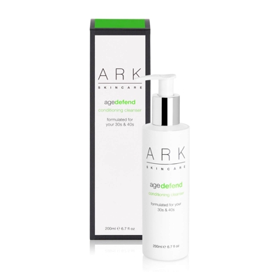 Nettoyant nourrissant Age Defend de ARK (200ml)