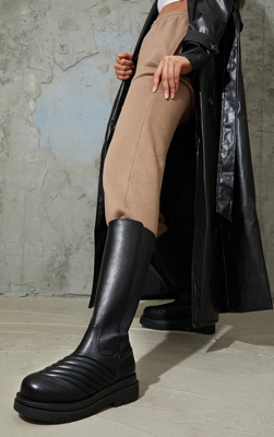 Bottes hautes noires à effet matelassé, Noir