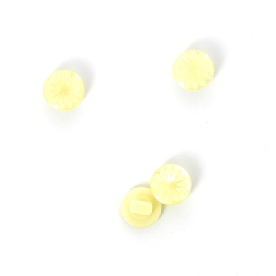 Boutons à queue forme pétale crème 11 mm
