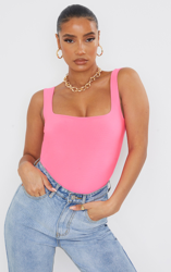 Seconde Peau - Body-string rose sans manches à col carré, Rose néon precio