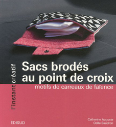 Sacs brodés au point de croix : Motifs de carreaux de faïence en oferta