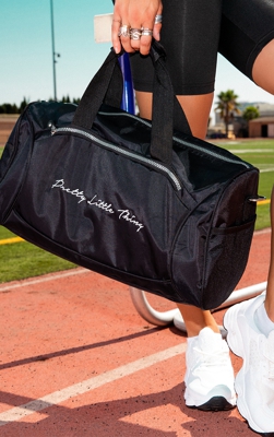 Sac de sport en toile noir PRETTYLITTLETHING, Noir