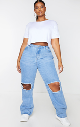 PRETTYLITTLETHING Plus - Jean droit déchiré aux genoux bleu très délavé, Délavage bleu clair en oferta