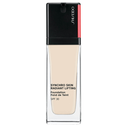 Shiseido Synchro Skin Radiant Lifting SPF30 Foundation 30ml (Various Shades) - 110 Alabaster en oferta