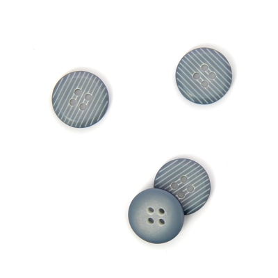 Boutons striés 2 trous bleu moyen 16 mm