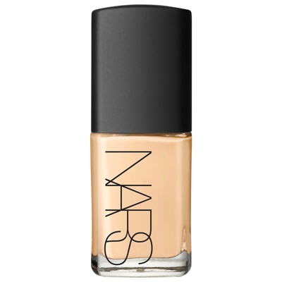 Fond de teint brillance pure NARS Cosmetics (nuances variées) - Salzburg