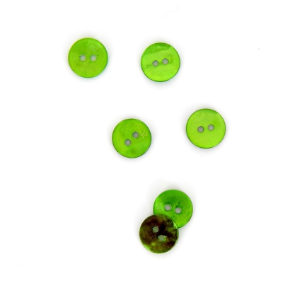 Boutons nacrés vert 11 mm