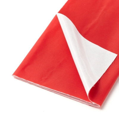 Pièce thermocollante nylon rouge