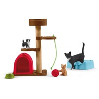 Playtime for cute cats, Figurine