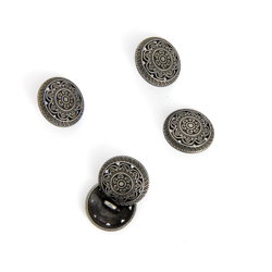 Boutons métal argentés gravés 15 mm en oferta