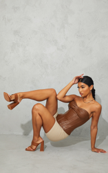 Mules en similicuir marron clair effet croco à talon bloc et bride orteil pointure large, Bronzé precio