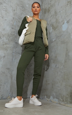 Ensemble lounge en tricot kaki, Kaki