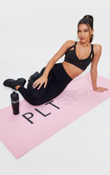 PRETTYLITTLETHING - Tapis de yoga & sac de rangement rose, Rose en oferta
