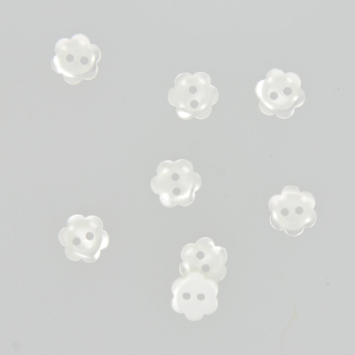 Boutons forme petite fleur blanc 11 mm