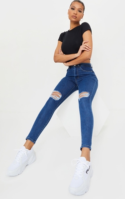 PRETTYLITTLETHING - Jean skinny moyennement délavé déchiré aux genoux à 5 poches, Délavage bleu moyen