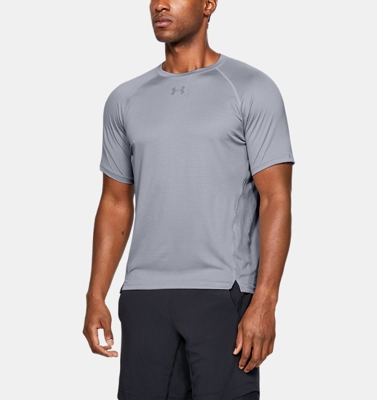 T-shirt a manica corta UA Qualifier HexDelta da uomo