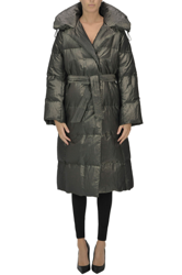 Quilted down jacket características