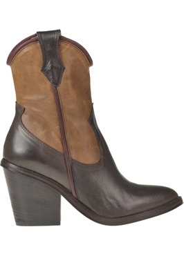 Leather texan ankle-boots