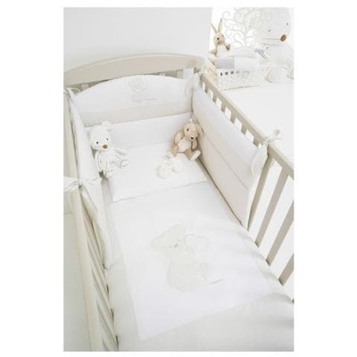 Caratterizzato Da Eleganti Ricami Che Richiamano L'orsetto E I Cuori Della Cameretta. Il Set È Composto Da Paracolpi, Sacco Sfoderabile, Imbottitura E Federe Per Cuscino.