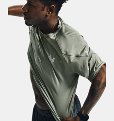 Maglia a manica corta UA Recover da uomo características
