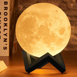 Bakaji - Lampada da Tavolo Luna Luce LED 3 Colori Moon Lamp 12cm a Batteria con Supporto precio
