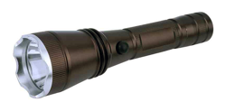 Torcia batteria CFG LED 5W ricaricabile luce telescopica 300mt 130lumen en oferta