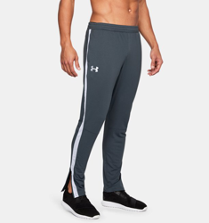 Pantaloni UA Sportstyle Pique da uomo en oferta