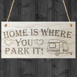 Red Ocean 'Home is where you Park It Caravan – Cuori in legno da appendere'... Placca, in legno, colore: marrone características