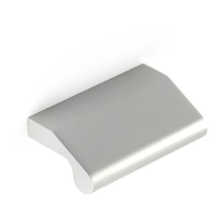 REI - Maniglia stile contemporaneo, Alluminio, Anodizzato Opaco, 32mm interasse. Marchio en oferta