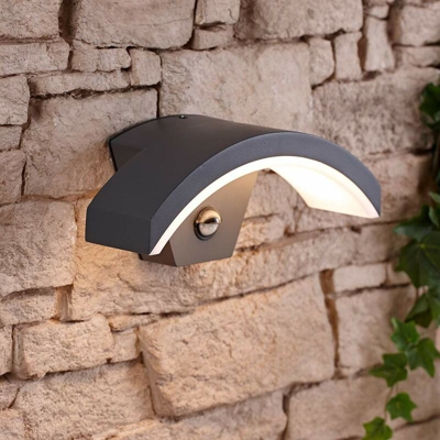 Curve Halo Lampada Moderna da Parete per Esterni a LED da 7,5 W IP54 Sensore PIR - BIARD
