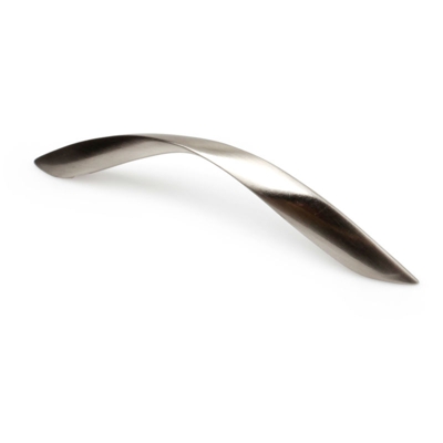 Maniglia stile contemporaneo , Zama, Nichel Satinato, 128mm interasse. Marchio REI