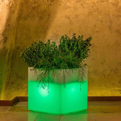 Vaso Cube In Resina Quadrato H40 Lampada Azzurra 40x40Cm - MONACIS