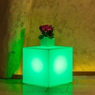 Lampada Cubo In Resina Quadrato H40 Luce Verde 40x40Cm - IDRALITE