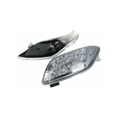 Coppia Fanali Led Posteriore Per Moto Yamaha X-Max 125/250 2005-2009 Con Frecce Luci Posizione e Stop - BKR