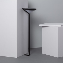 Lampioncino LED Solare Yuma con Sensore di Movimento Radar IP65 Bianco Freddo 5700K - 6200K - LEDKIA en oferta