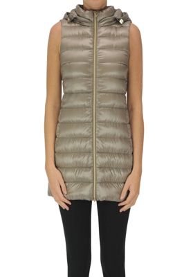 Sleeveless down jacket