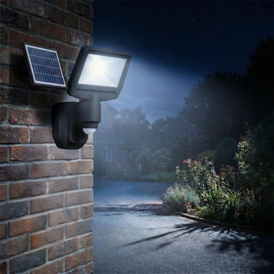 Proiettore solare ESTEBAN con rilevazione 850 Lumen Eq 70W - ARUM LIGHTING