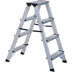 Scaletta Pieghevole 4 Gradini in Alluminio, Pieghevole e Compatta, 81×42×72cm - Homcom en oferta